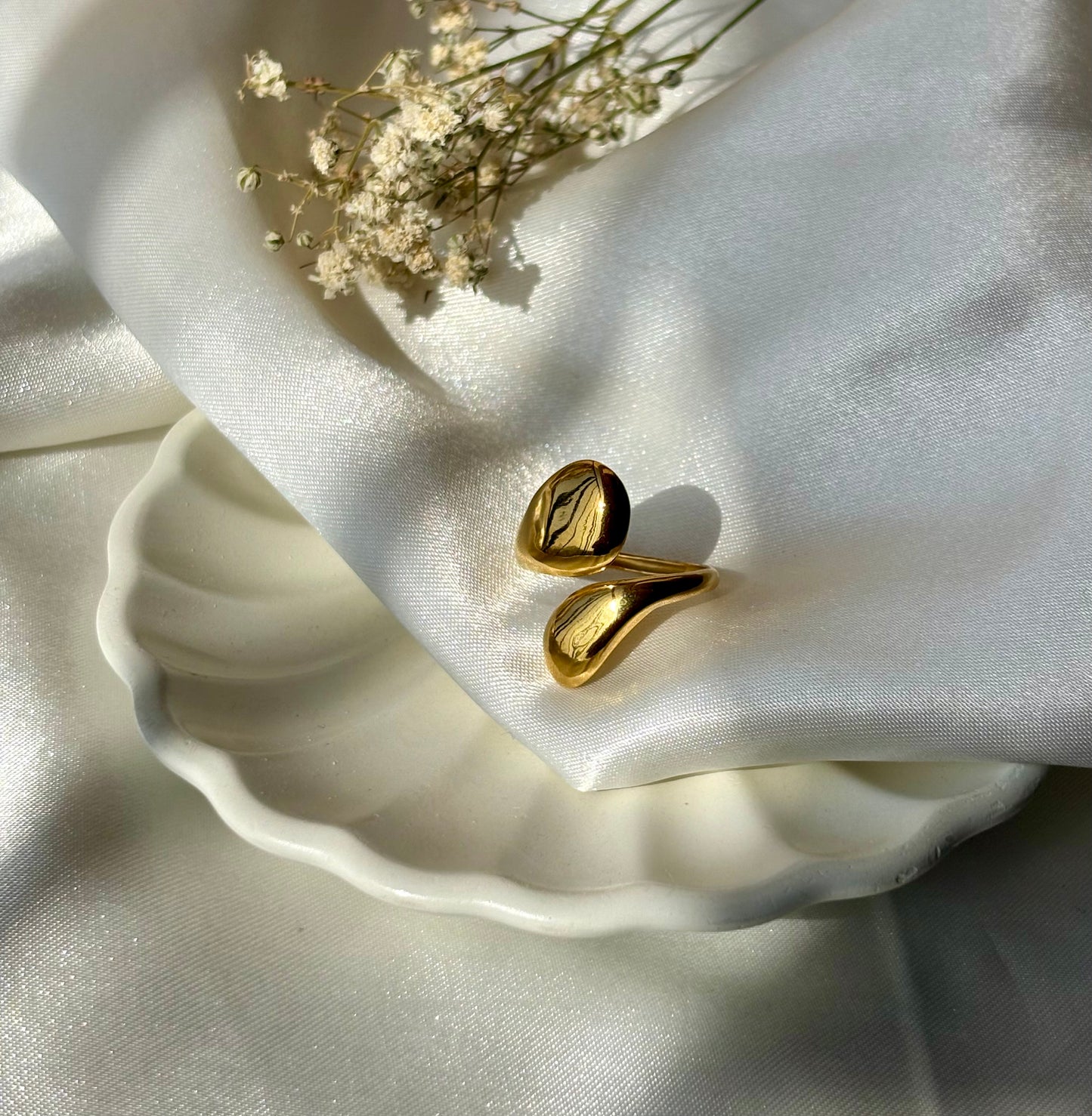 Yuna ring