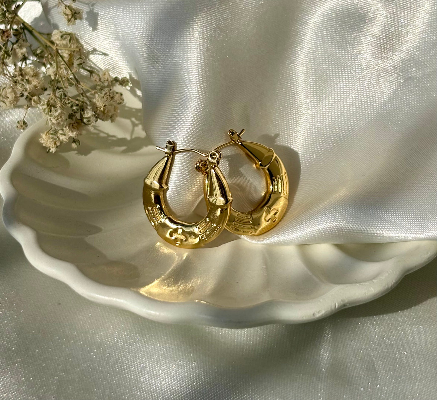 Alice hoops