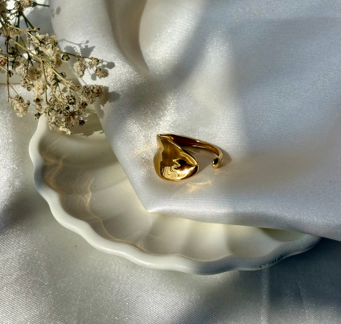 Avia ring