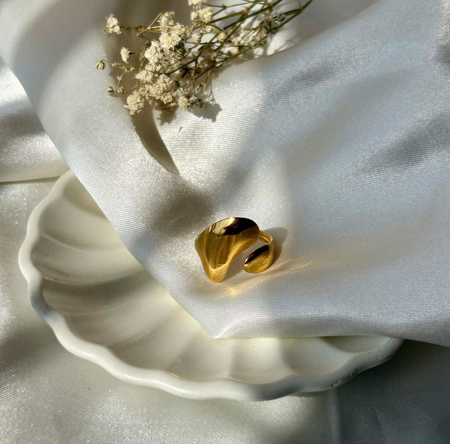 Nira ring