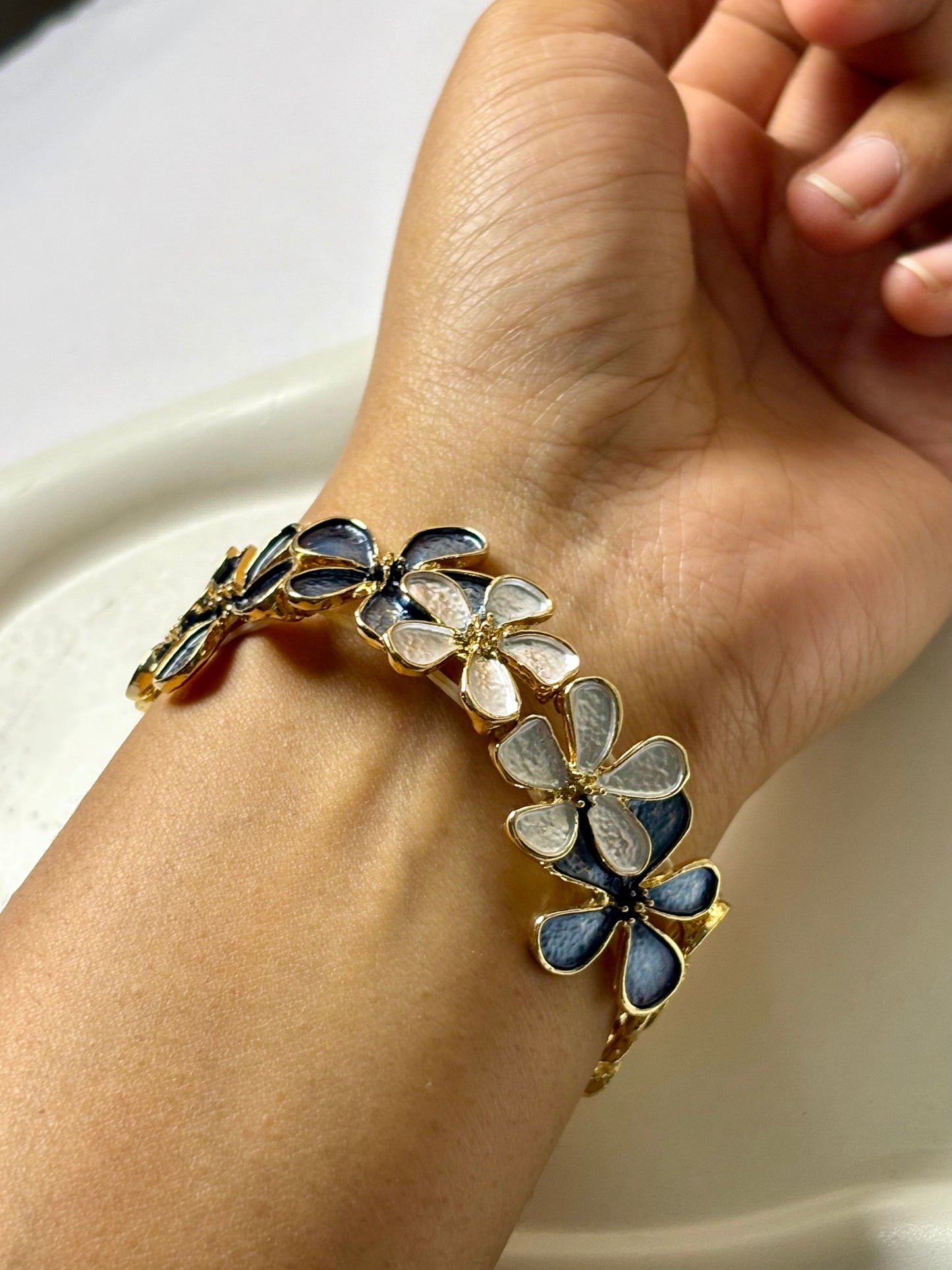 Clover bracelet