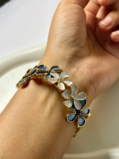 Clover bracelet