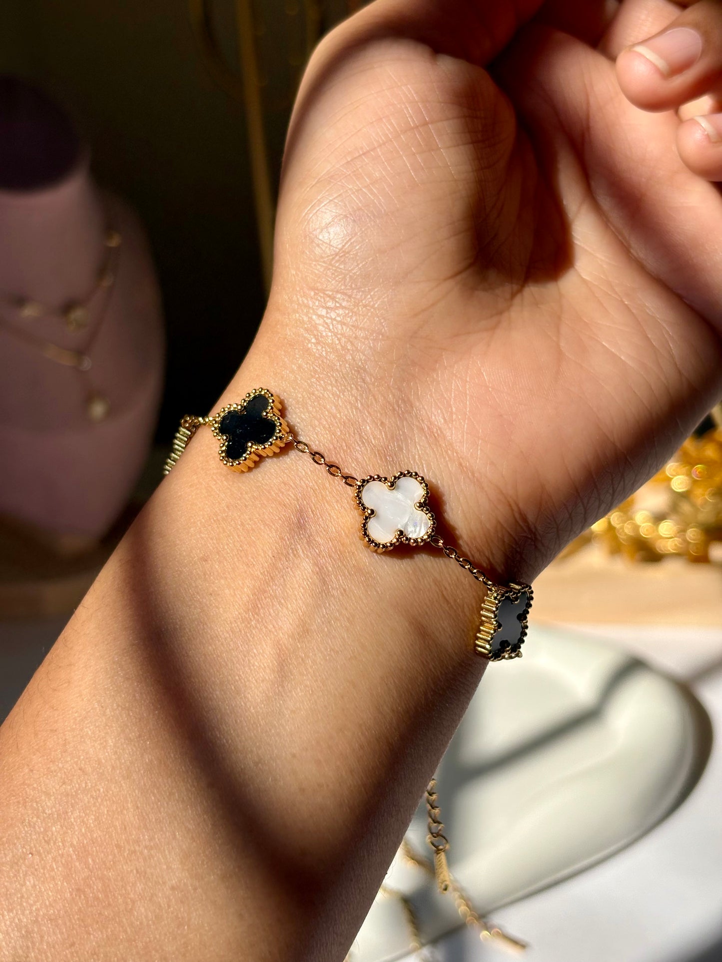 Ivy clover bracelet
