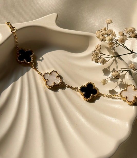 Ivy clover bracelet