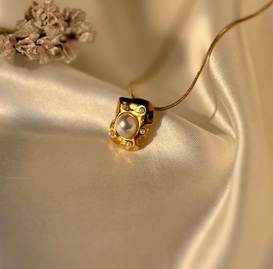 Aria necklace